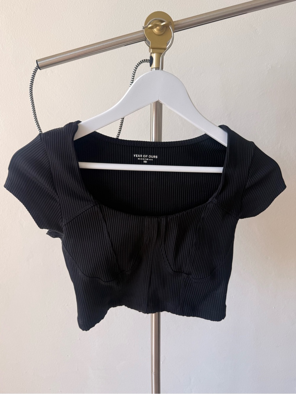 Year of Ours Black Ribbed Scoop Crop Tee
